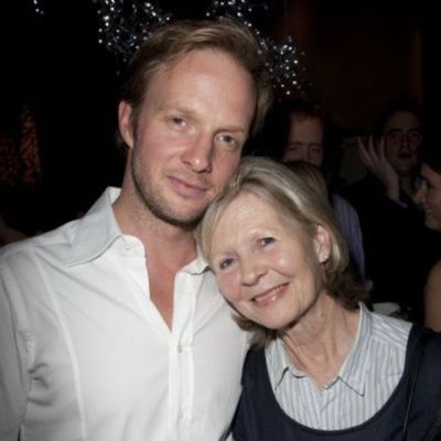 Photo of Rupert Penry-Jones and his mother, Angela Thorne. 
